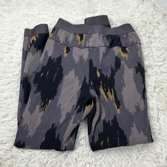 Lululemon Take The Moment Jogger Distressed Camo Jacquard Moonphase Camel - Picture 6 of 6